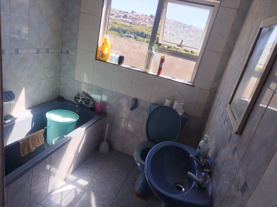 4 Bedroom Property for Sale in Mdantsane Nu 16 Eastern Cape